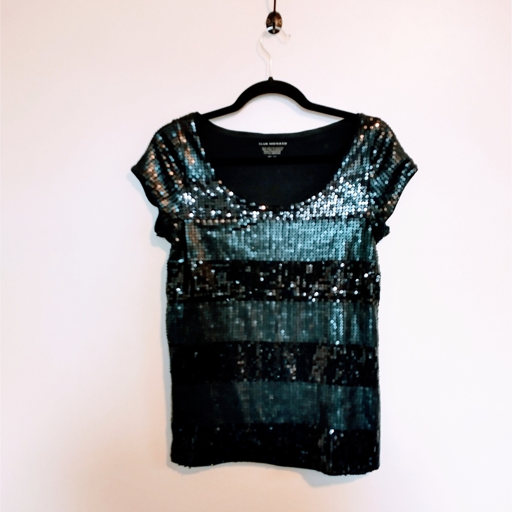 Club Monaco black t-shirt with sequin stripes size small. Scoop neck and cap sle
